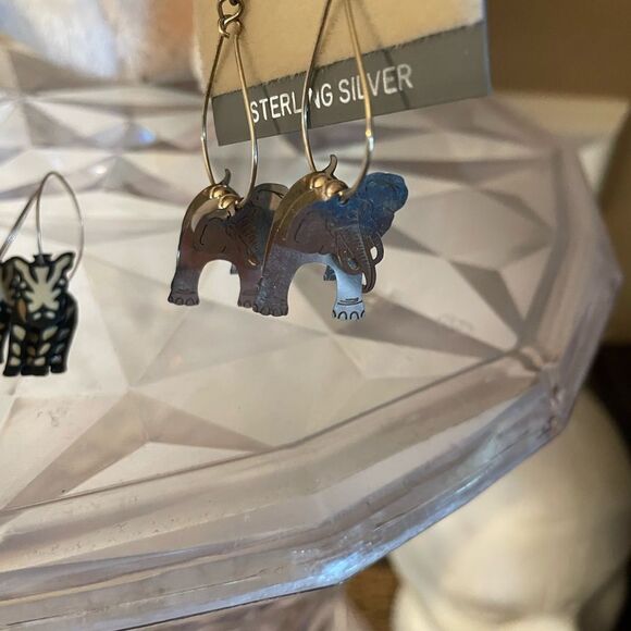 Sterling Silver 3D Elephant and Zebra Hoop Earrings - Picture 7 of 15
